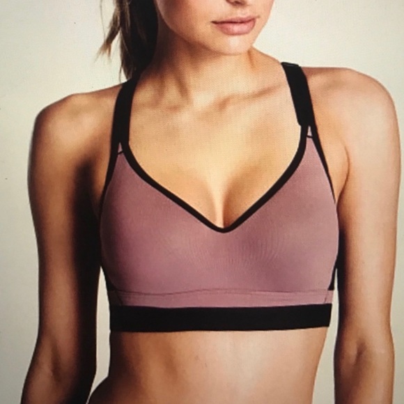 Victoria's Secret Other - Victoria Secret Incredible Padded Sports Bra